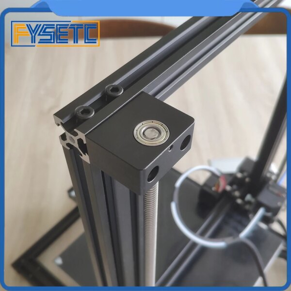 The top of the Z-axis screw is equipped with aluminum alloy parts for 3D printers, used for Tornado Creative CR-10 ENDER 3 Ender